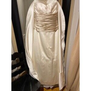 STUNNING STRAPLESS SATIN romona keveza wedding dress Ivory Size 10 With Train